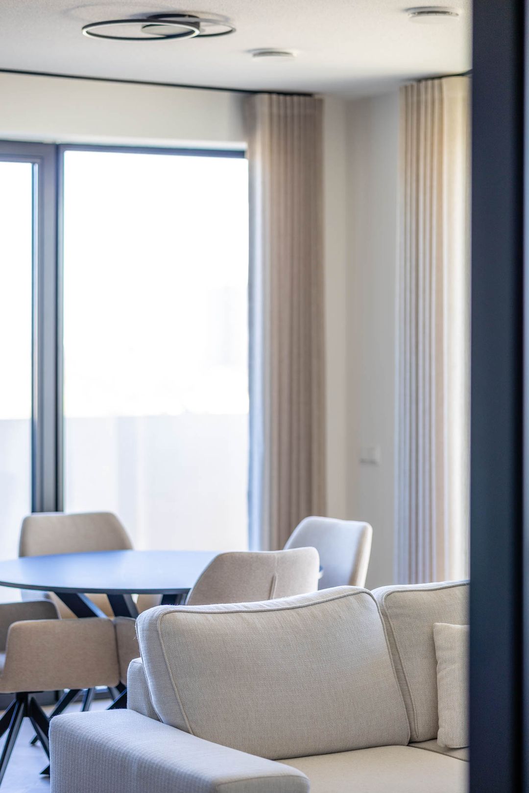 Luxury apartment with spectacular city and water views in the Imagine building — 37