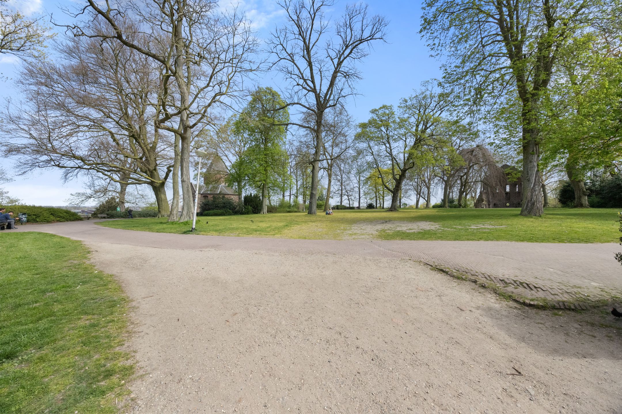 Ground-floor starter apartment with balcony near Valkhofpark in Nijmegen centre — 24