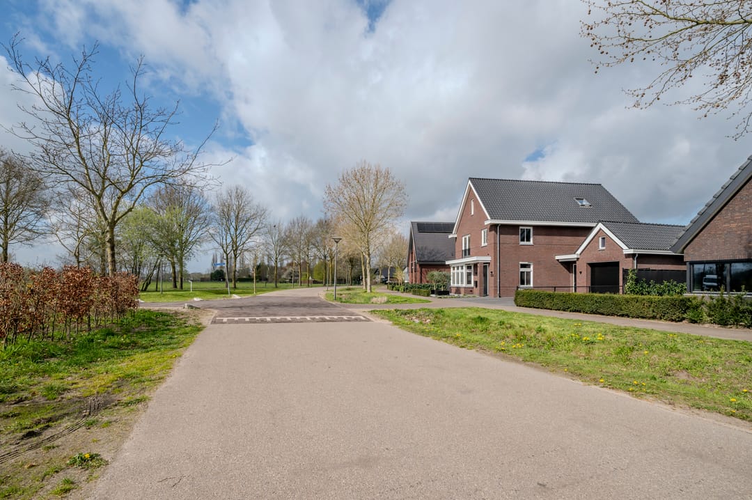 Photo 76 of De Scheifelaar 538