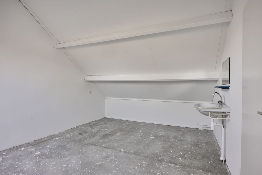 Spacious terraced house with four bedrooms in green Pax neighborhood of Hoofddorp — 23
