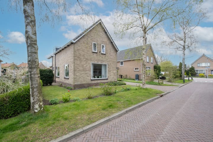 Foto 3 van Pastoor van Haasterstraat 4