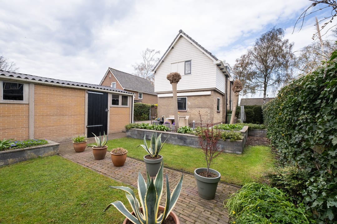 Foto 32 van Pastoor van Haasterstraat 4