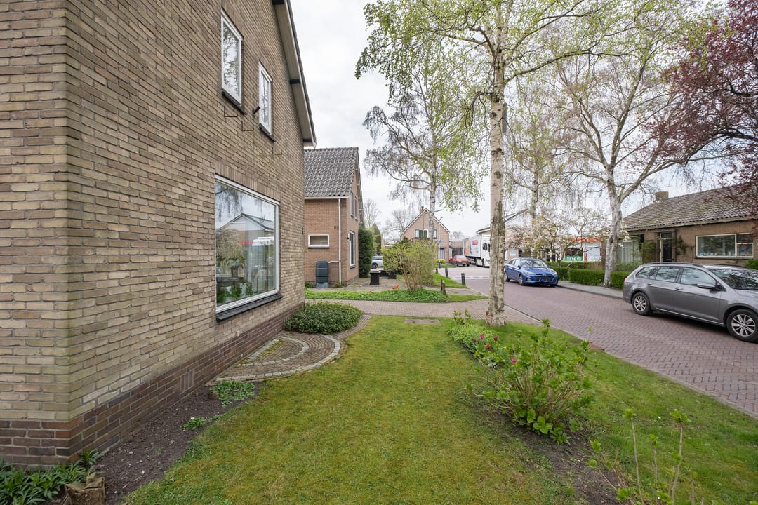 Foto 41 van Pastoor van Haasterstraat 4