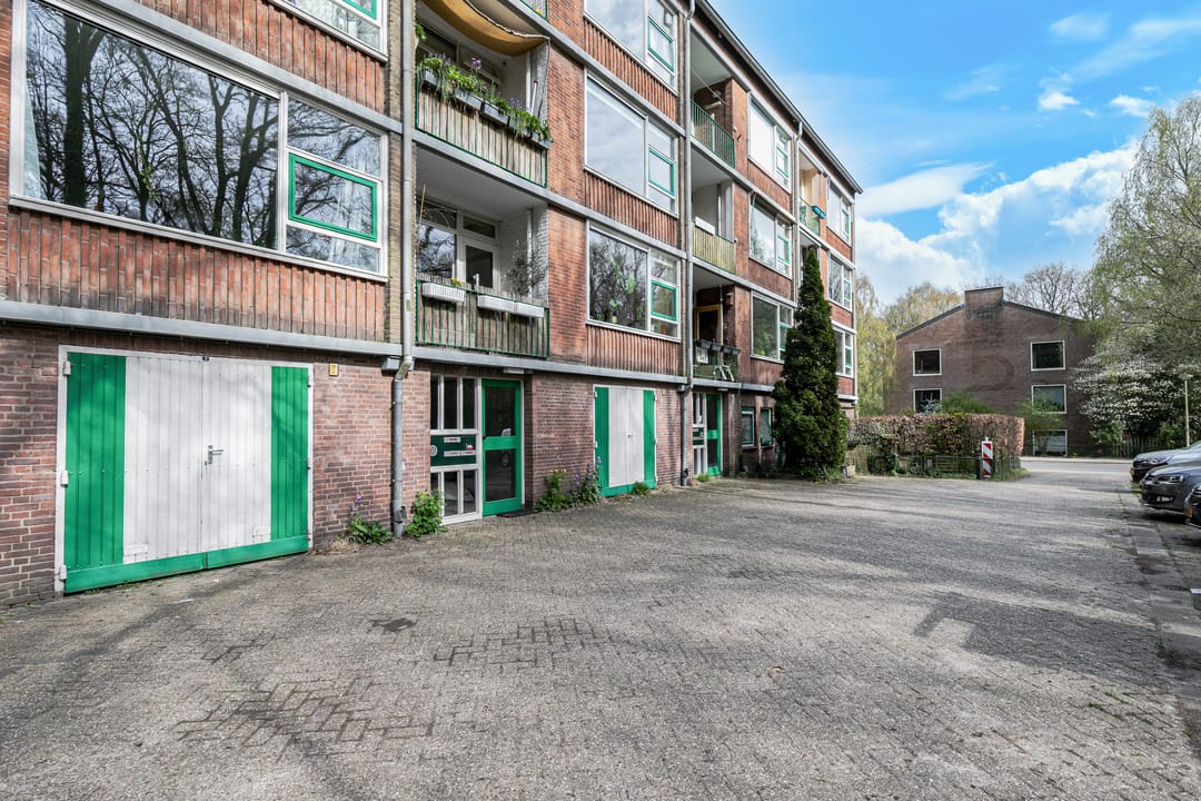 Photo 31 of Surinamelaan 69-A