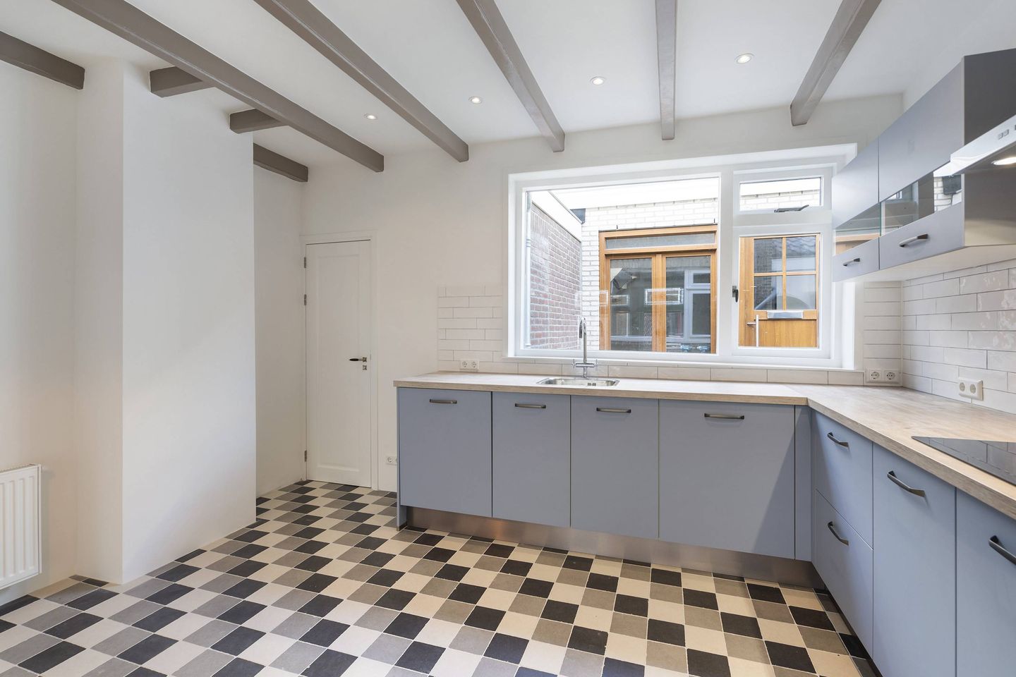 Photo 14 of Ankerstraat 77