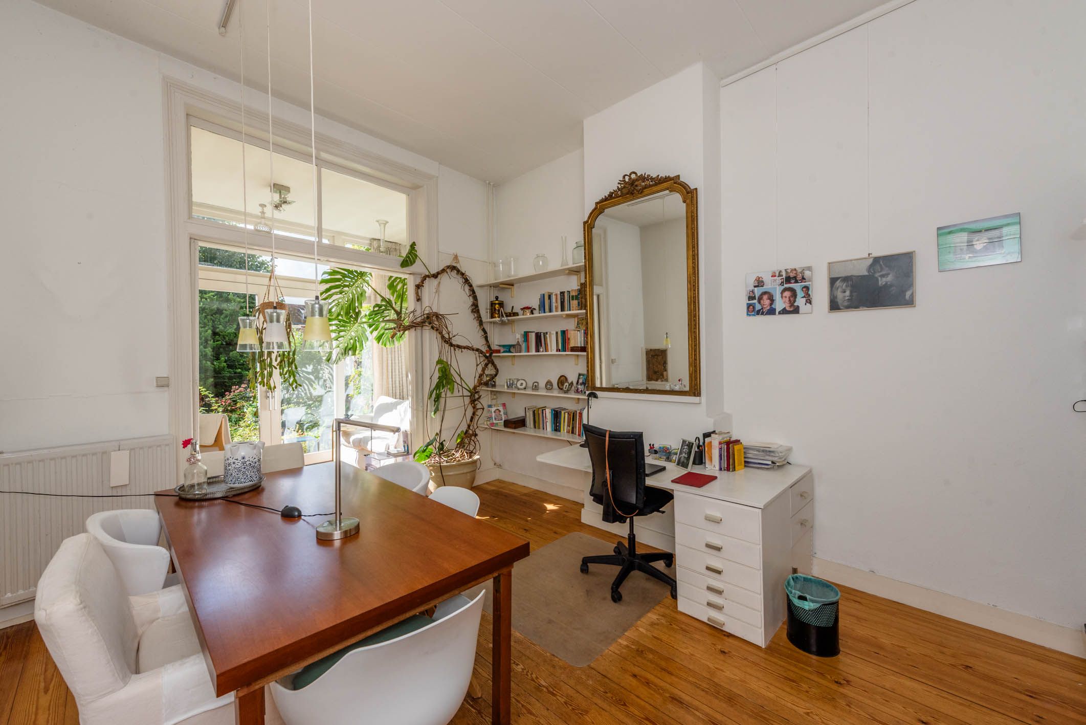 Spacious Character Townhouse in Popular Koninginnebuurt — 12