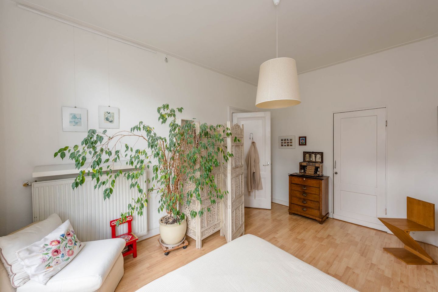 Spacious Character Townhouse in Popular Koninginnebuurt — 29