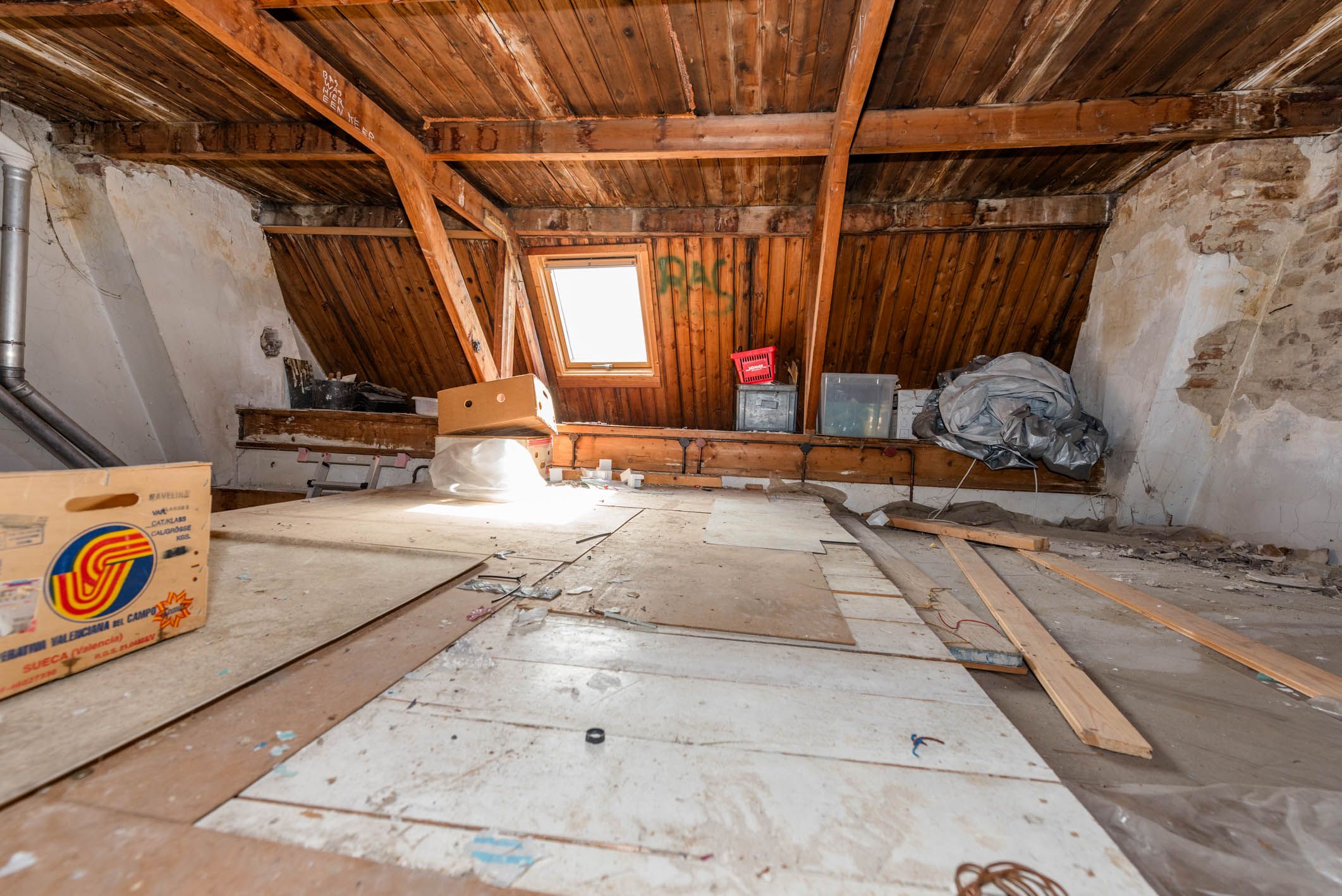 Spacious Character Townhouse in Popular Koninginnebuurt — 42