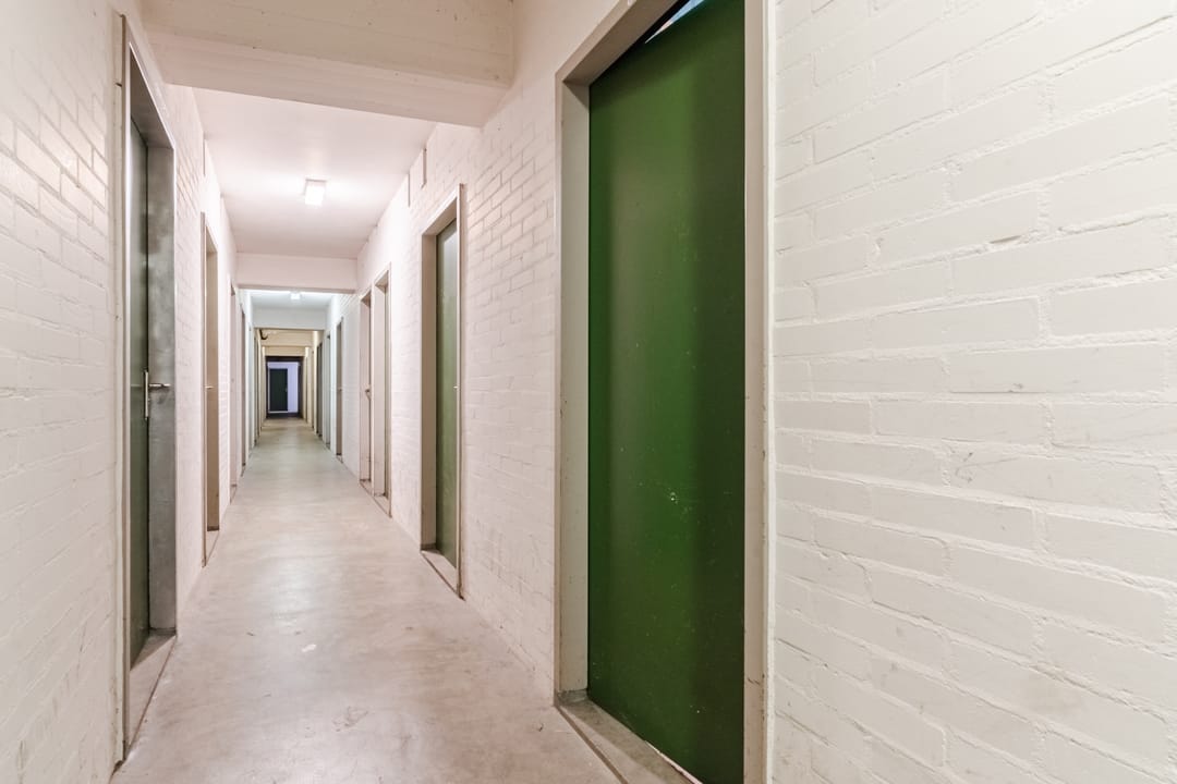 Modernized 3-Room Apartment with Balcony in Eindhoven Vaartbroek — 43