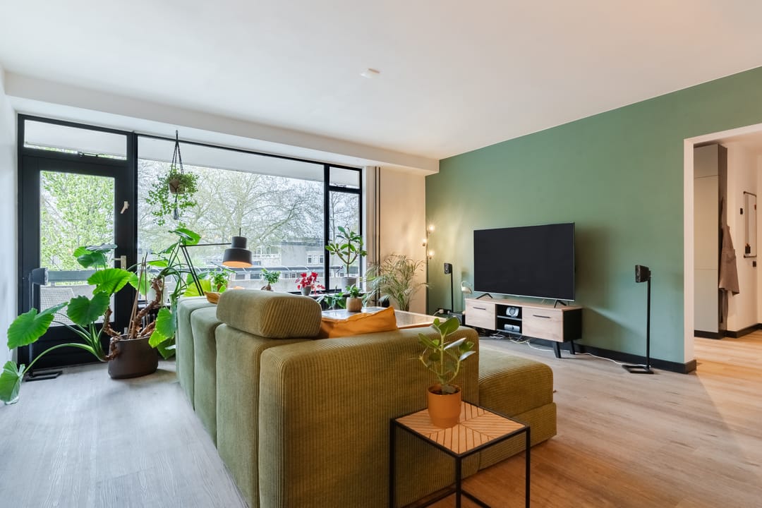 Modernized 3-Room Apartment with Balcony in Eindhoven Vaartbroek — 16