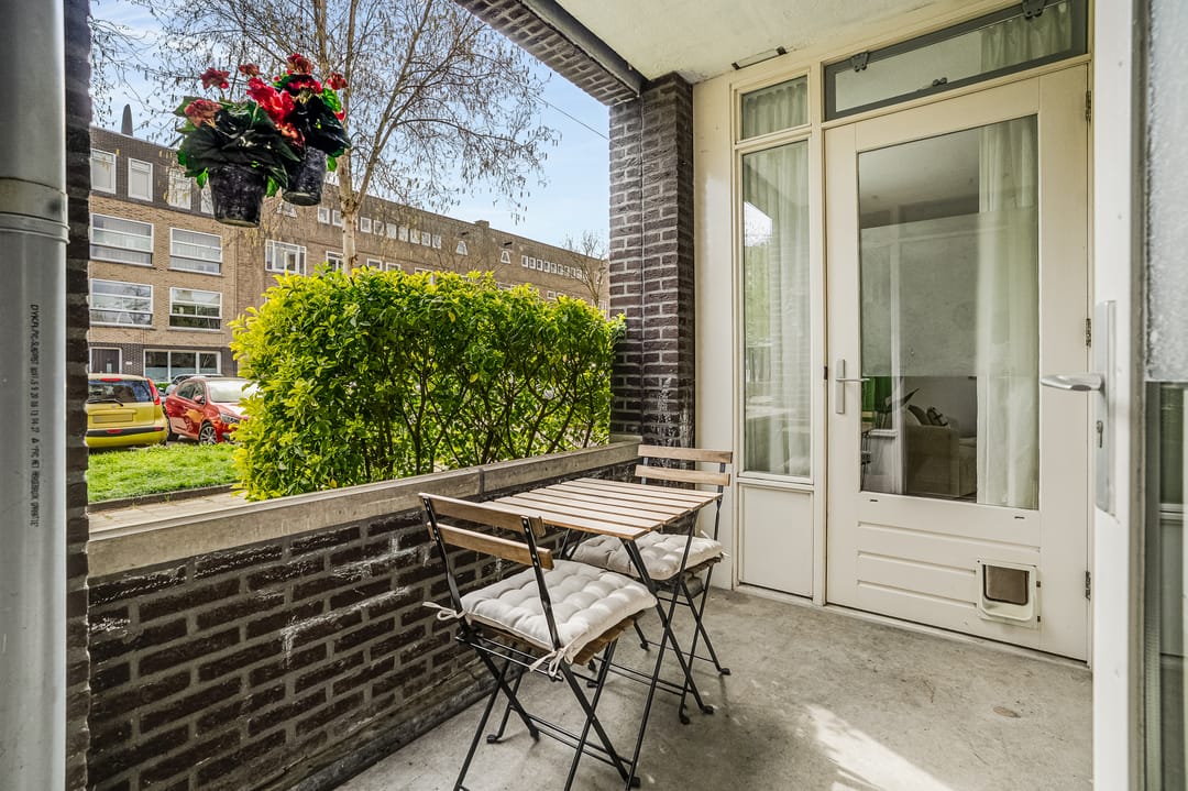 Spacious ground floor apartment with sunny south-facing terrace in Rivierenbuurt — 13