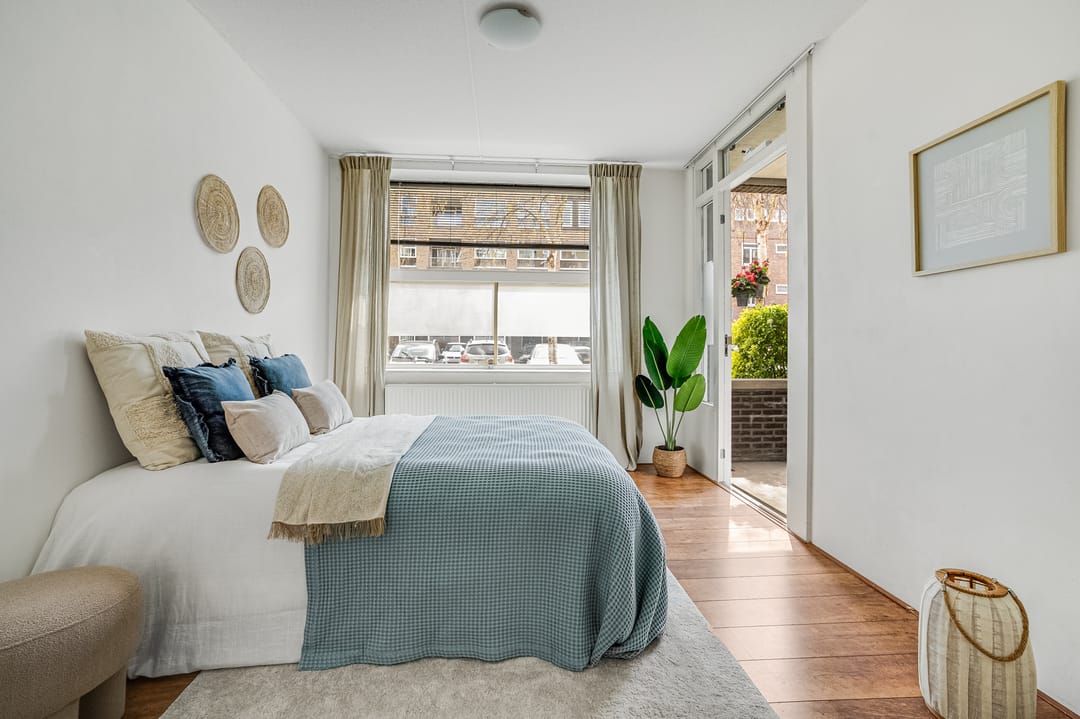 Spacious ground floor apartment with sunny south-facing terrace in Rivierenbuurt — 11