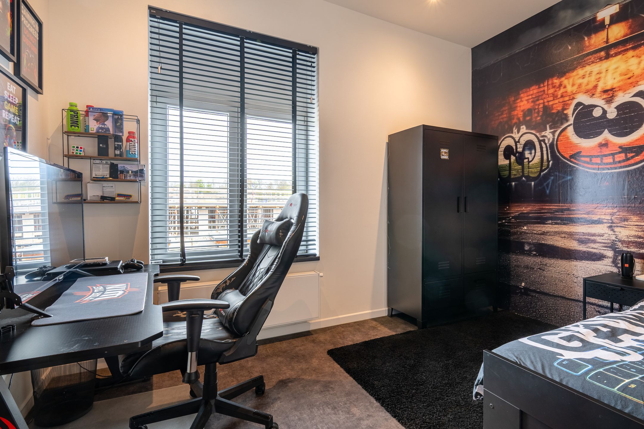 Unique spacious townhouse with luxury finish and 6 to 7 rooms in Simpelveld center — 27