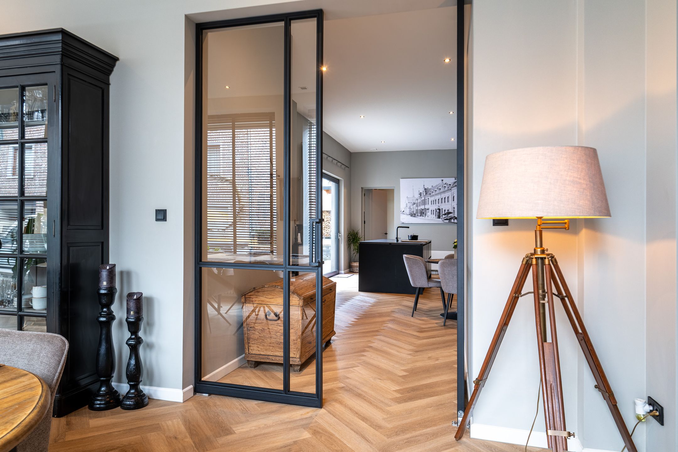 Unique spacious townhouse with luxury finish and 6 to 7 rooms in Simpelveld center — 15