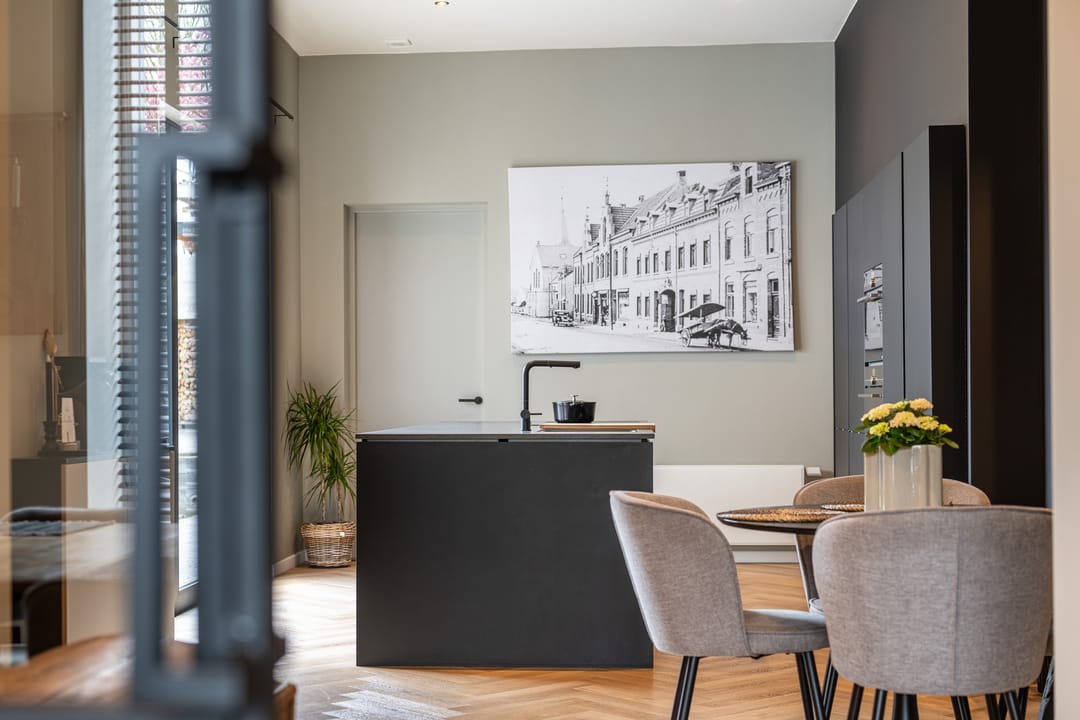 Unique spacious townhouse with luxury finish and 6 to 7 rooms in Simpelveld center — 16