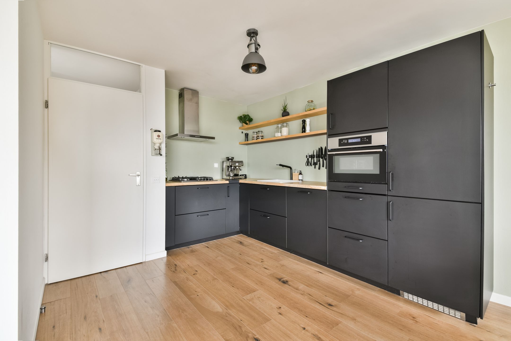 Foto 9 van Reizigersweg 53