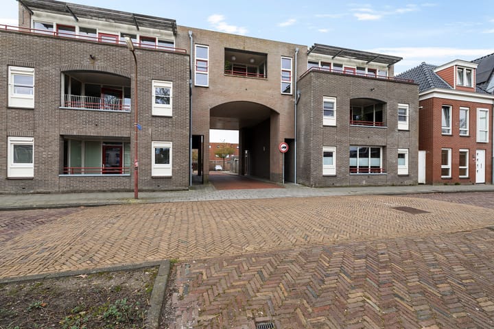 Foto 3 van Herenhof 8