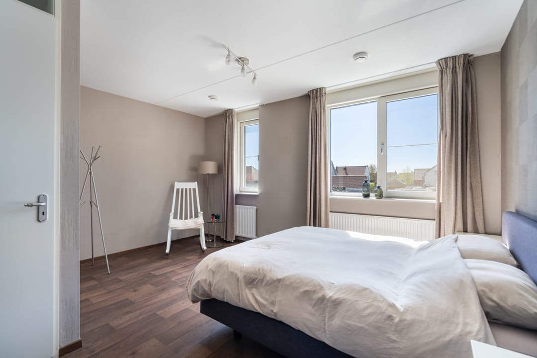 Turnkey terraced house with 3 bedrooms and sunny garden in Laarveld, Weert — 22