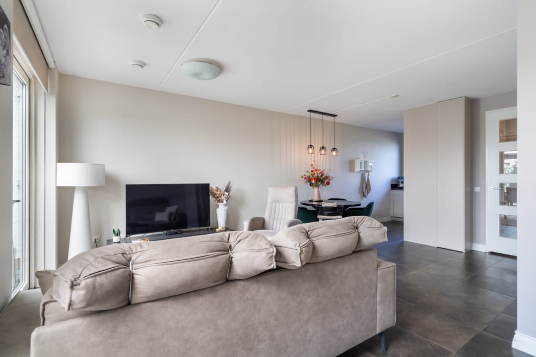 Turnkey terraced house with 3 bedrooms and sunny garden in Laarveld, Weert — 12