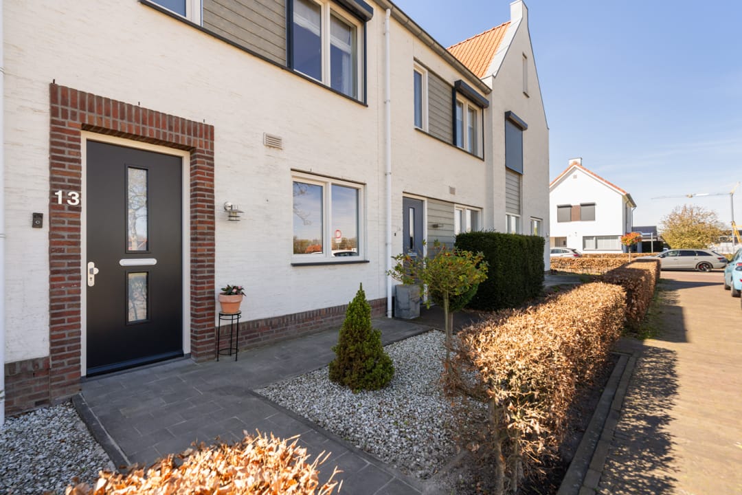 Turnkey terraced house with 3 bedrooms and sunny garden in Laarveld, Weert — 7