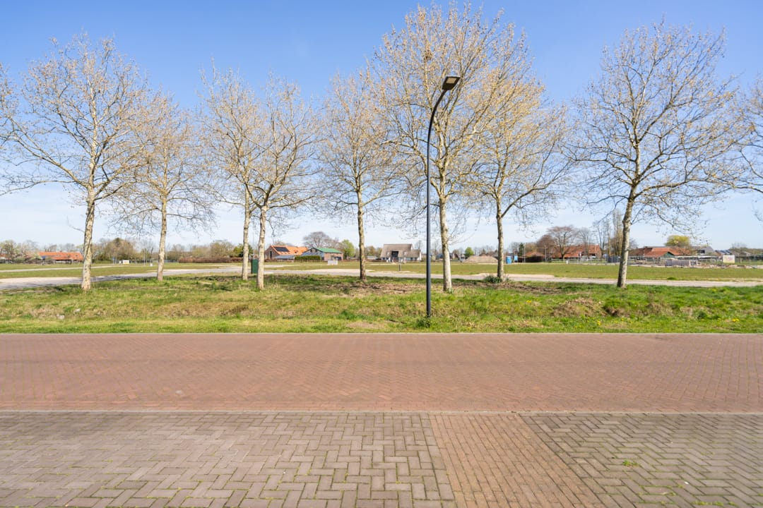 Turnkey terraced house with 3 bedrooms and sunny garden in Laarveld, Weert — 40