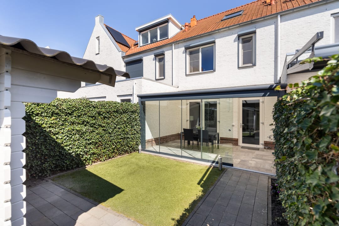 Turnkey terraced house with 3 bedrooms and sunny garden in Laarveld, Weert — 38