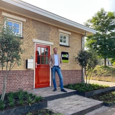 Erik Smit - Director