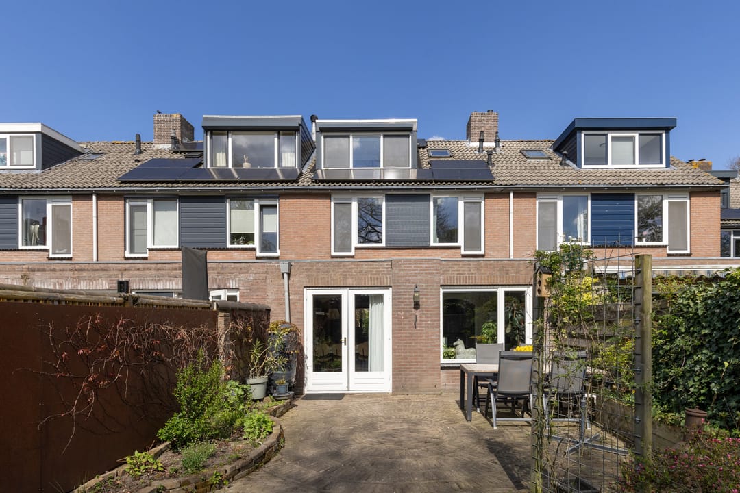 Modernized Family Home with South-Facing Garden and Energy Label A — 37