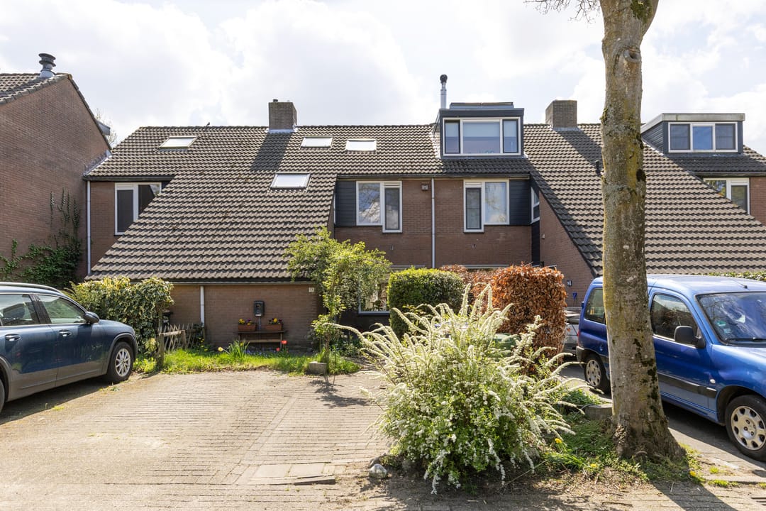 Modernized Family Home with South-Facing Garden and Energy Label A — 41