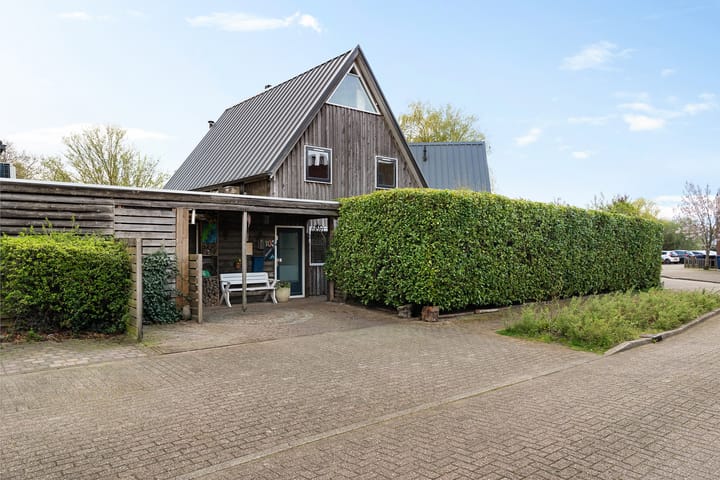 Photo 5 of Overgouw 103