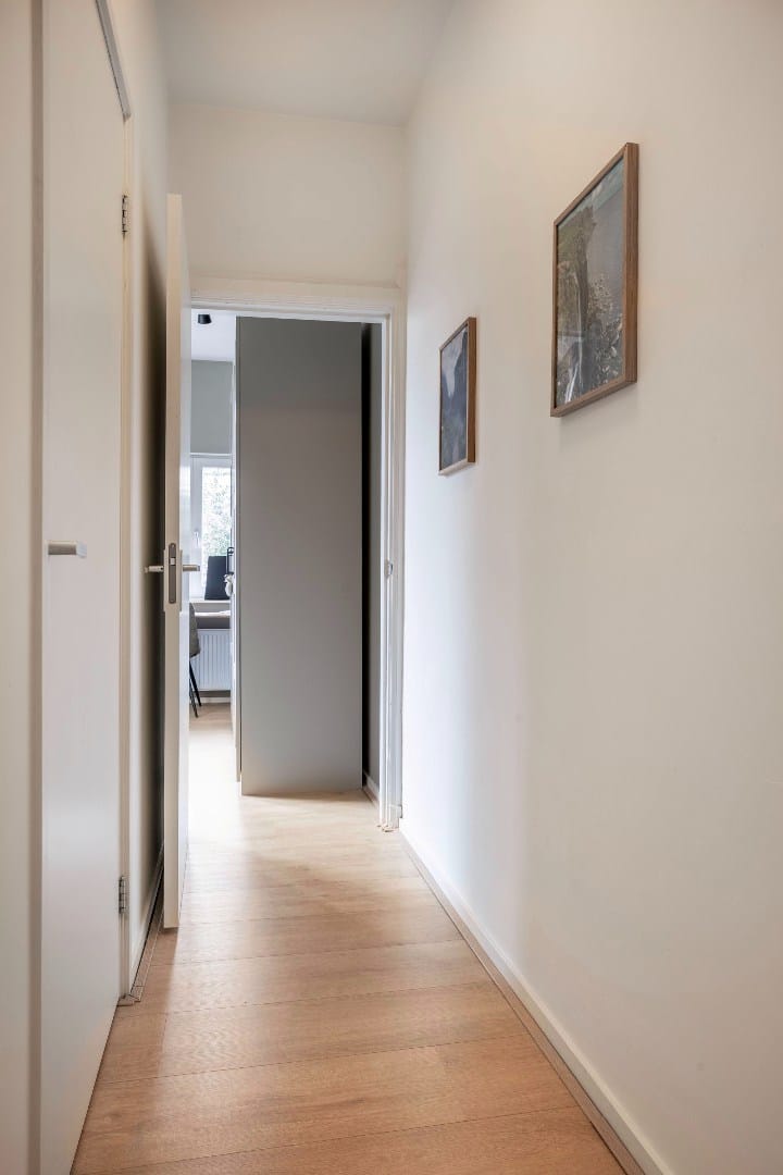 Photo 14 of Tooropstraat 213-A