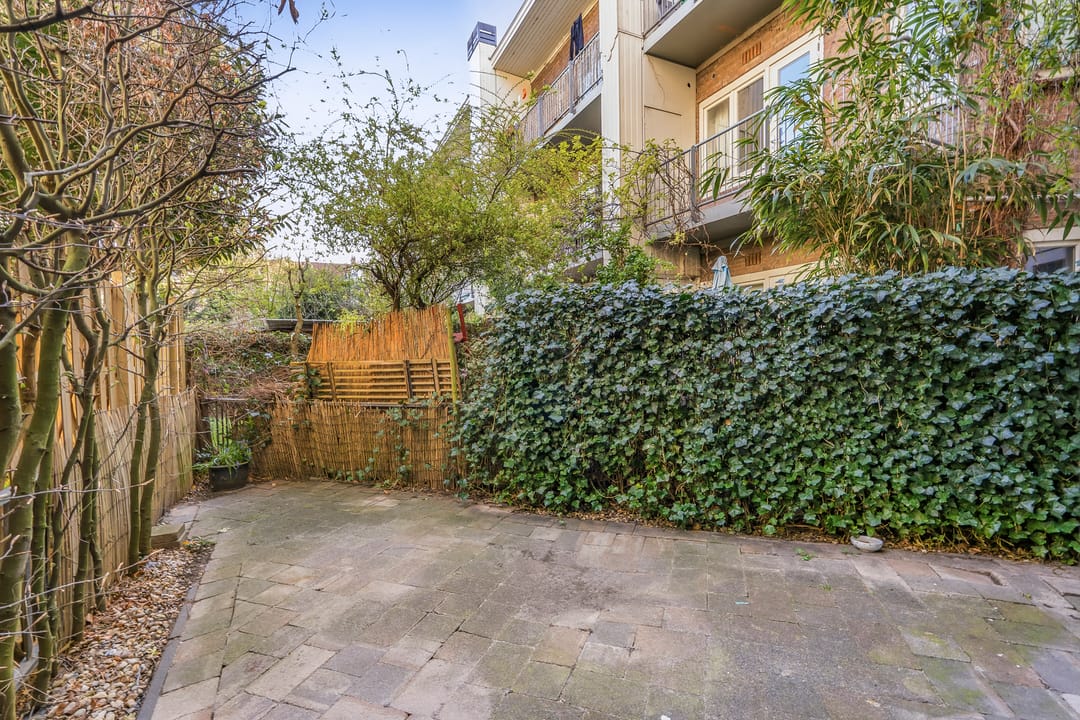 Charming Ground-Floor Apartment with South-Facing Garden in Oud Zuid — 16