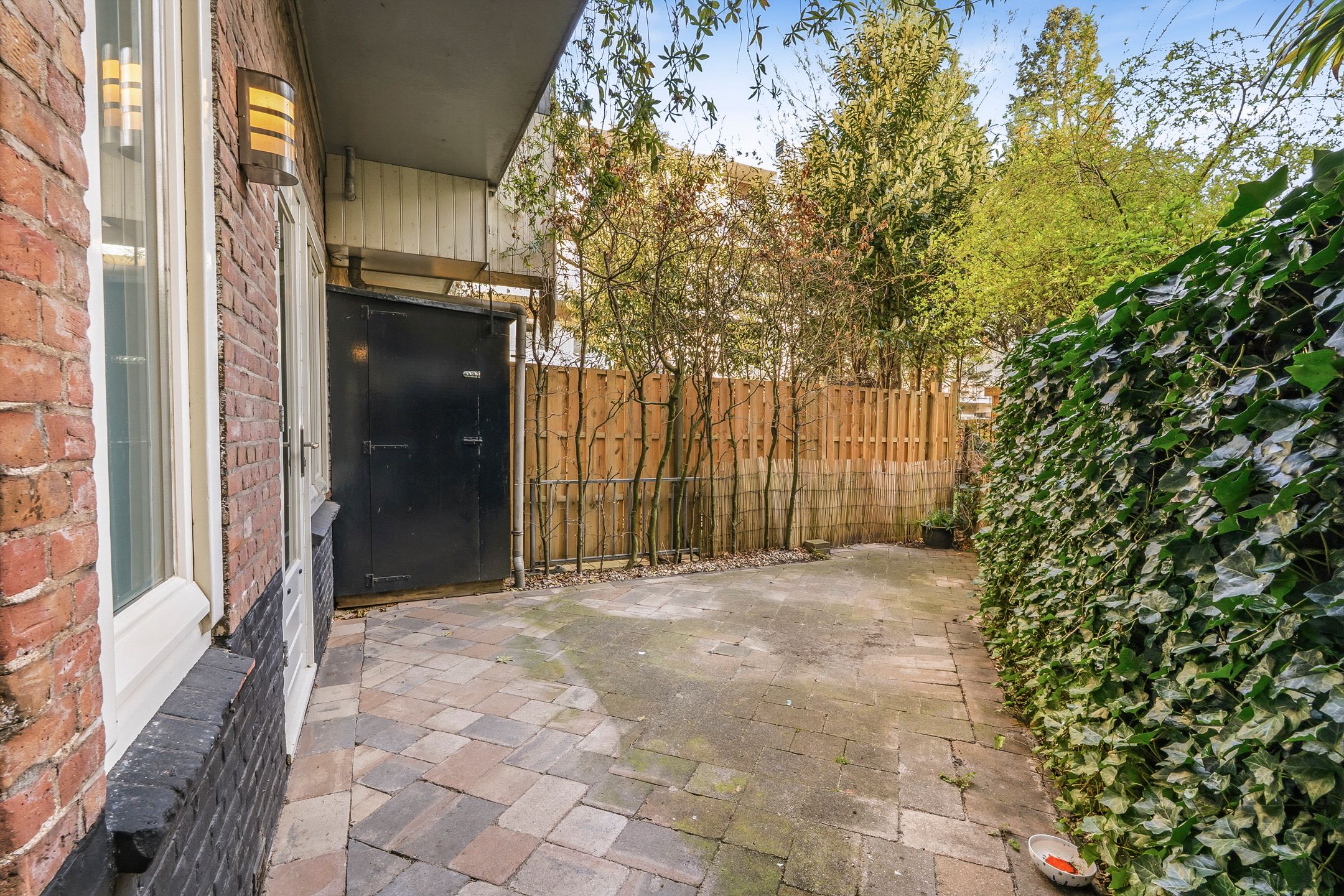 Charming Ground-Floor Apartment with South-Facing Garden in Oud Zuid — 15