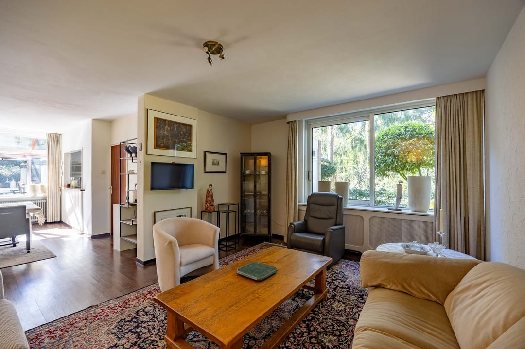 Spacious semi-detached family home with garage in quiet green setting of Veltum — 13