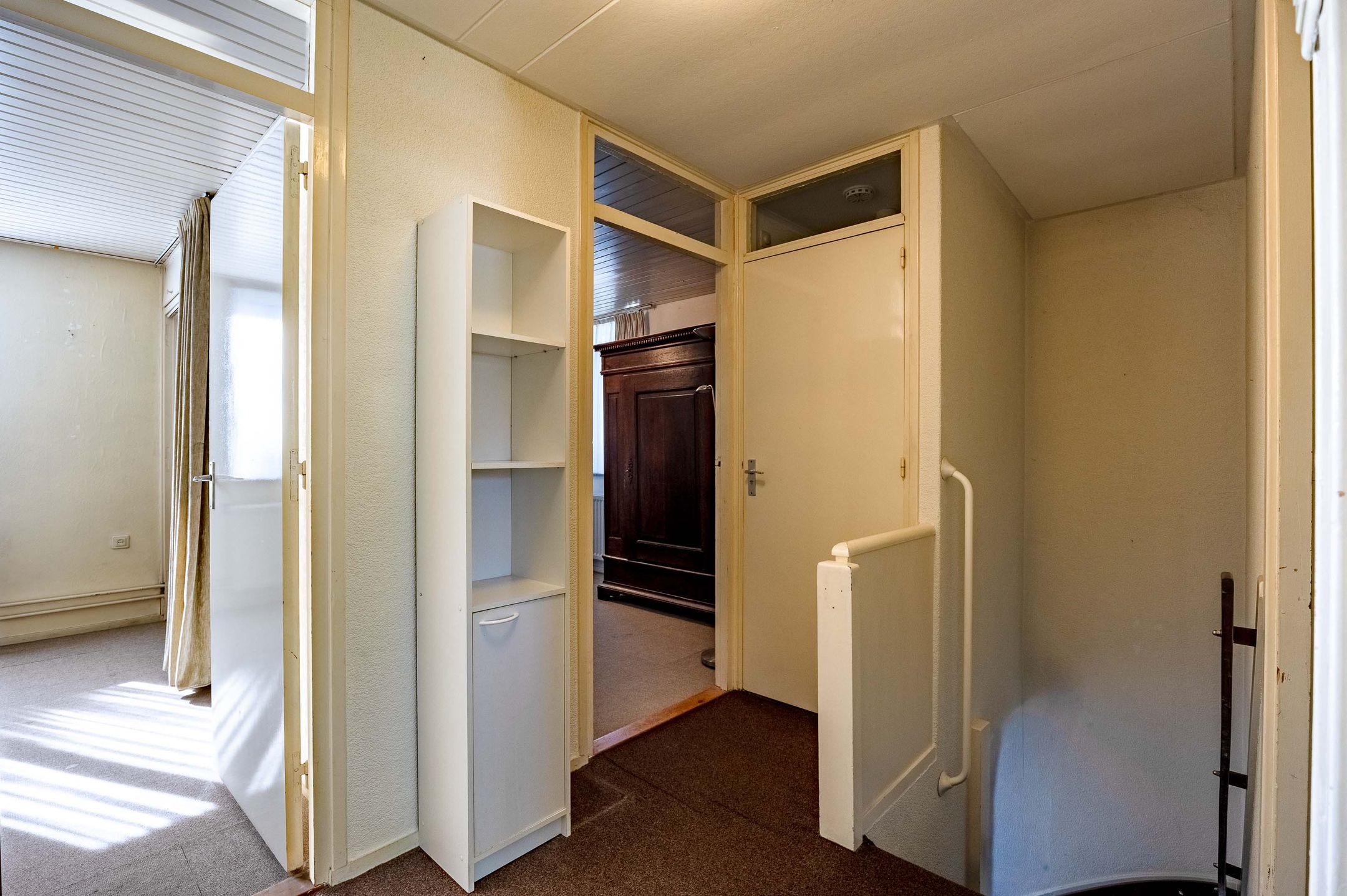 Spacious semi-detached family home with garage in quiet green setting of Veltum — 21