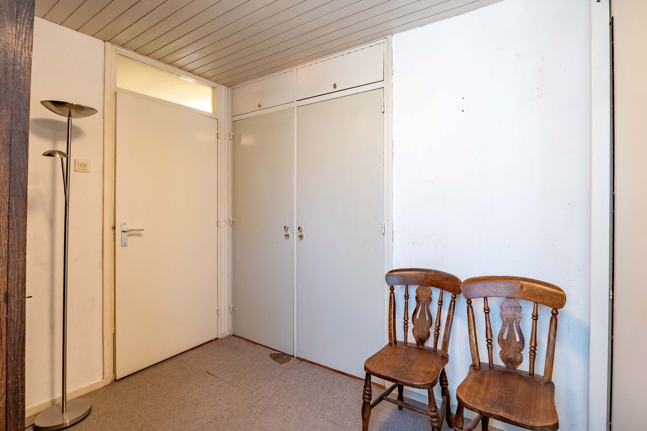 Spacious semi-detached family home with garage in quiet green setting of Veltum — 30