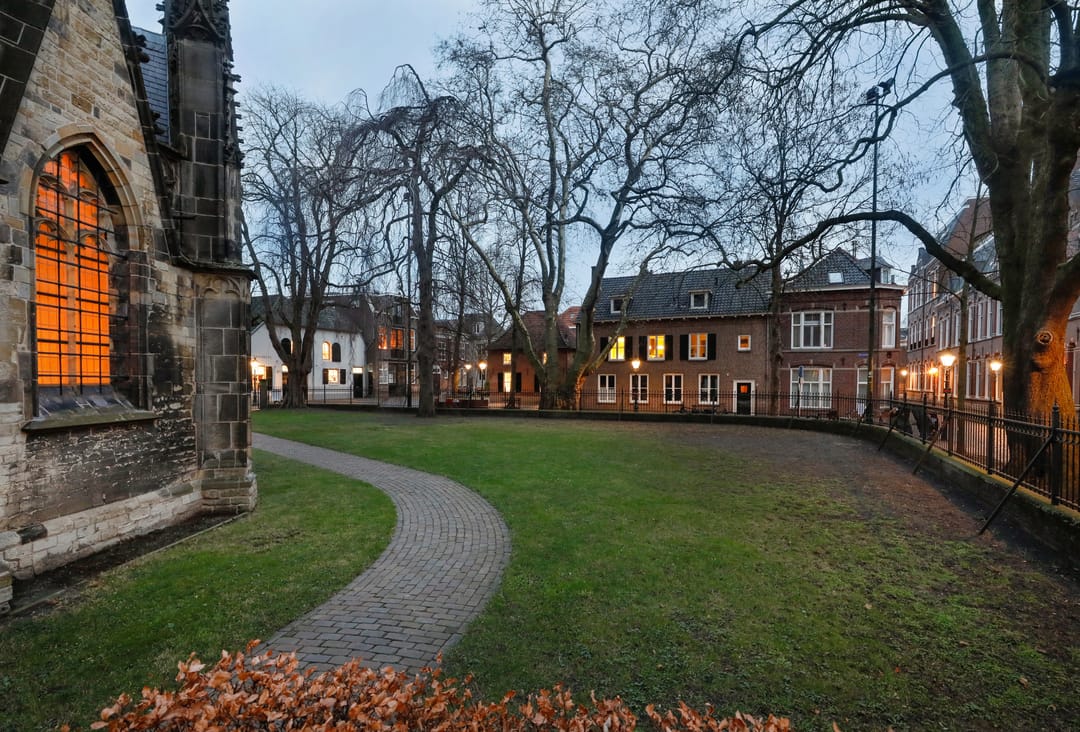 Spacious apartment with cathedral views in Den Bosch city center — 38