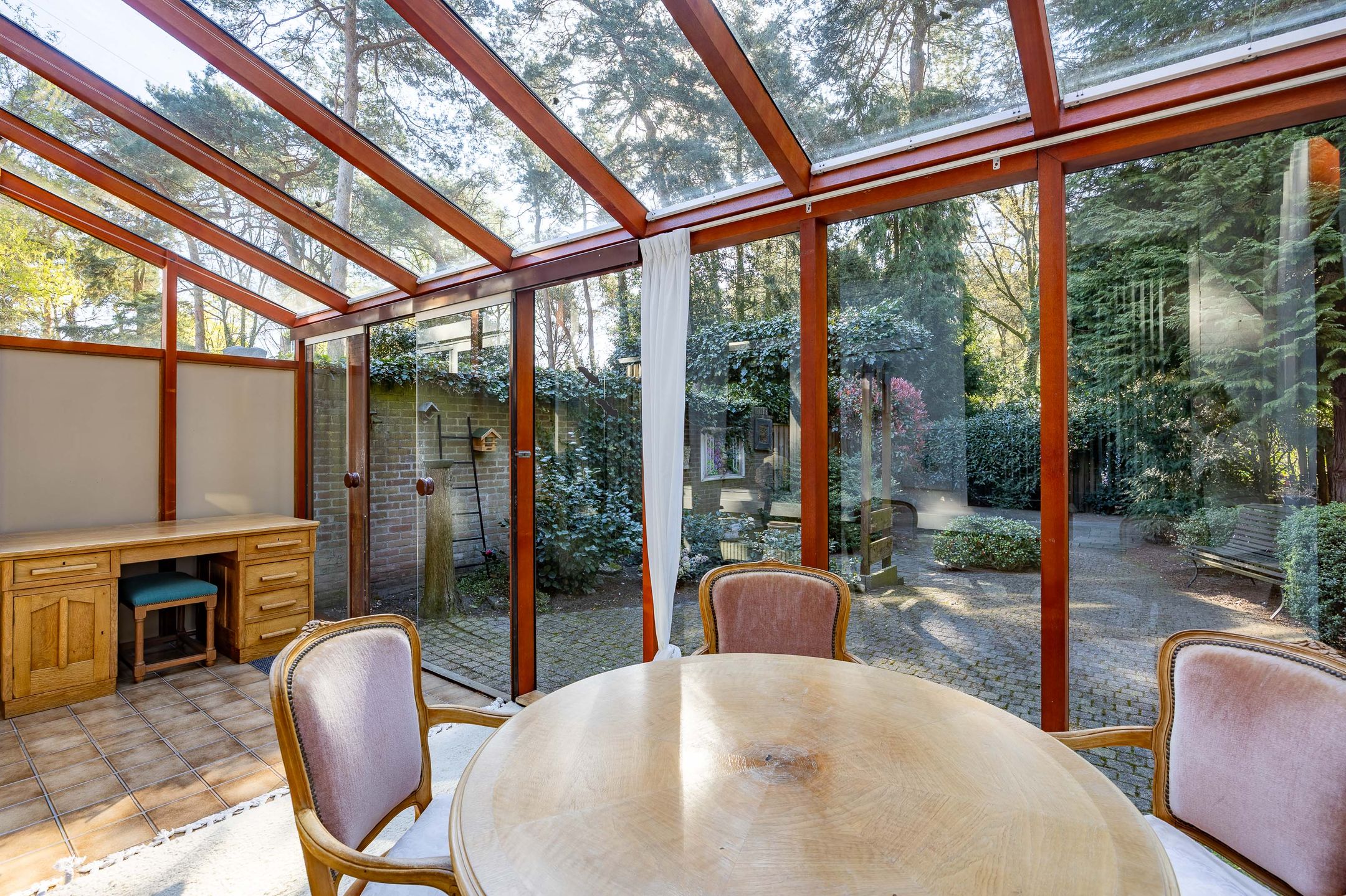 Spacious semi-detached family home with garage in quiet green setting of Veltum — 18