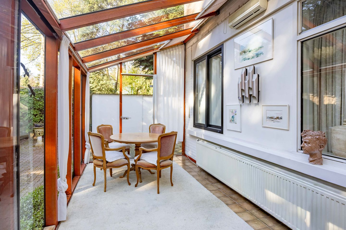 Spacious semi-detached family home with garage in quiet green setting of Veltum — 20