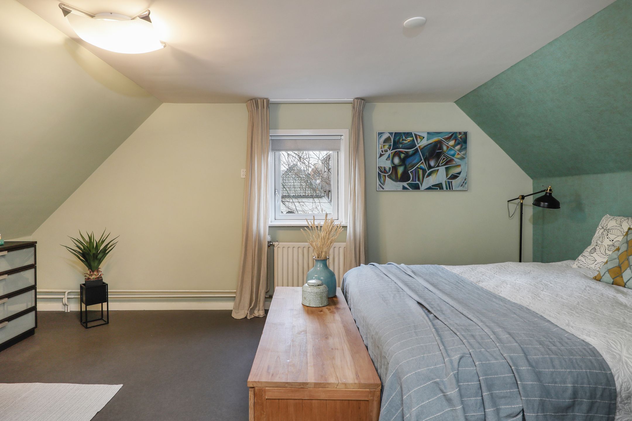 Spacious apartment with cathedral views in Den Bosch city center — 24