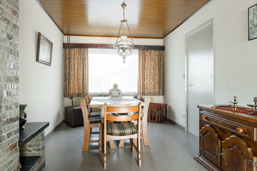 Charmante vrijstaande woning met 4 slaapkamers en ruim perceel nabij de natuur — 8