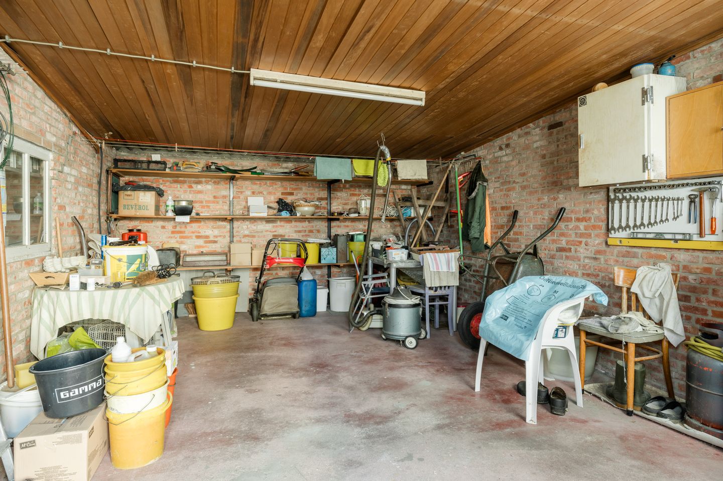 Charmante vrijstaande woning met 4 slaapkamers en ruim perceel nabij de natuur — 44