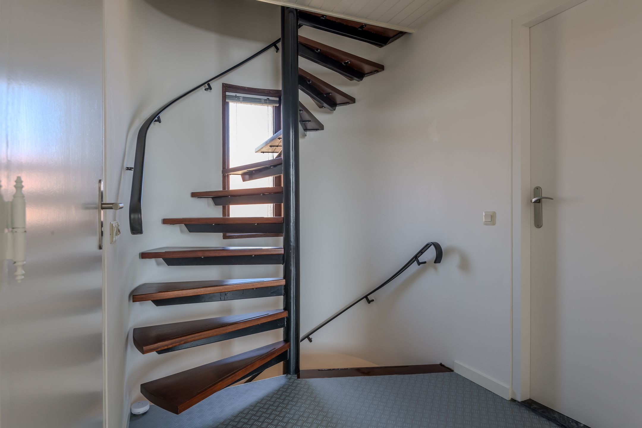 Modernized Detached Home with Space and Greenery — 30