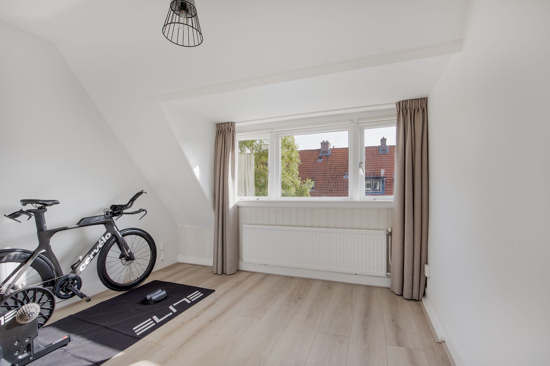 Foto 18 van Van 't Hoffstraat 41-A