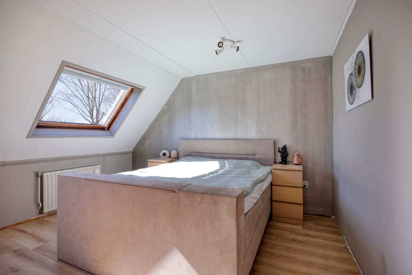 Move-in Ready Terraced Home with Private Parking in Quiet Almere Neighborhood — 20