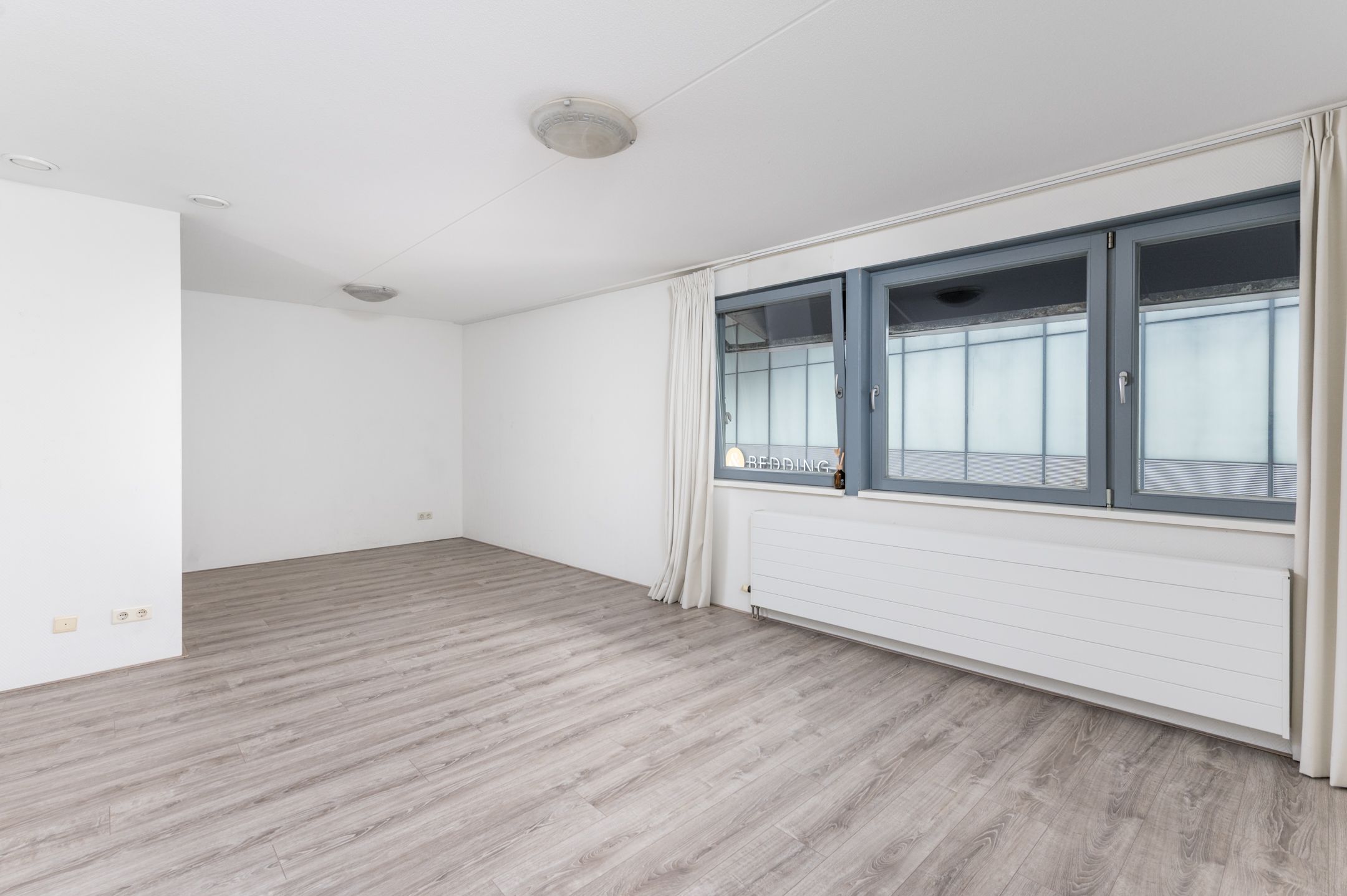Spacious Duplex Apartment with Stunning Weerwater Views in Almere Centre — 36