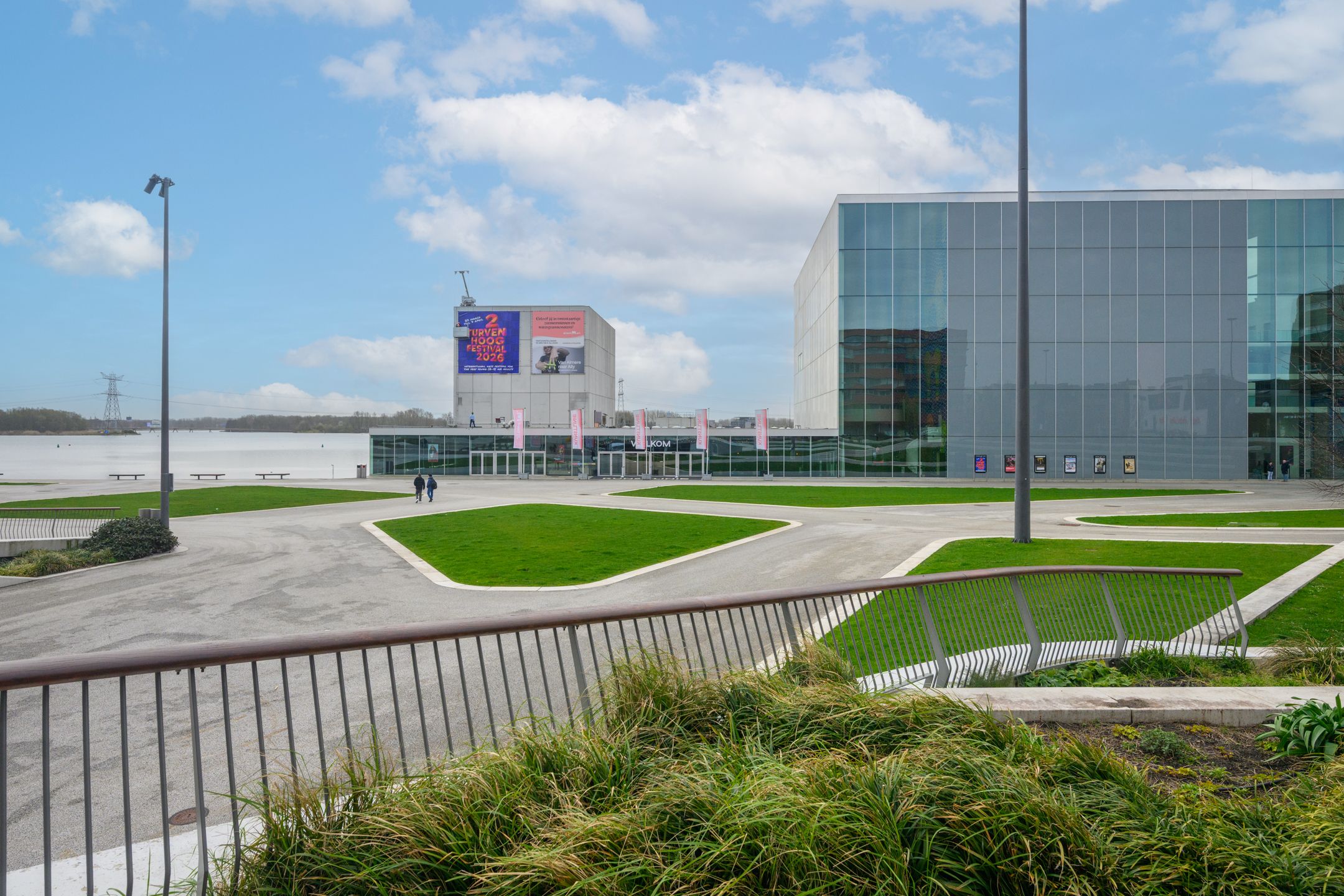 Spacious Duplex Apartment with Stunning Weerwater Views in Almere Centre — 42