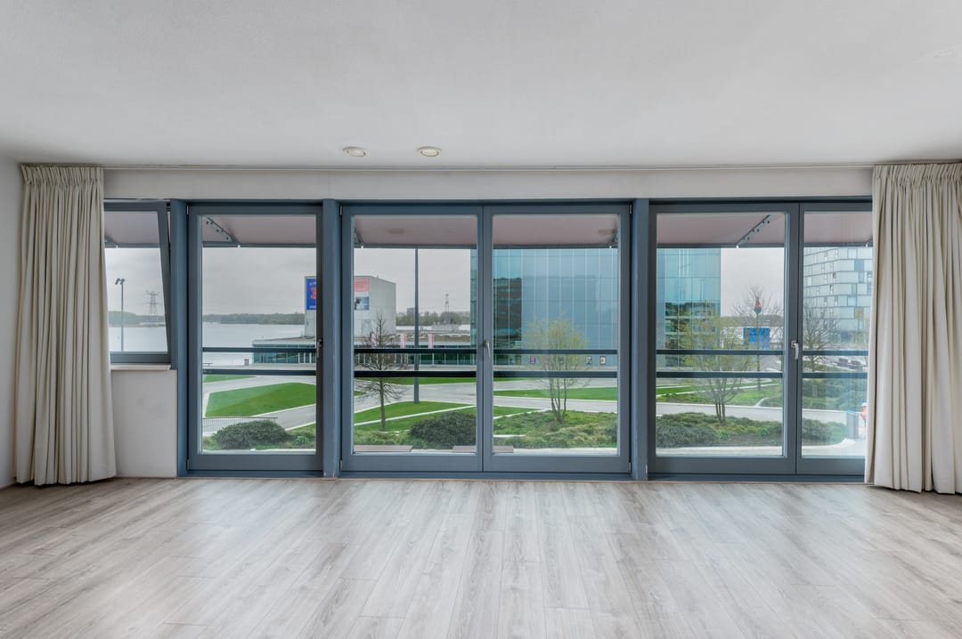 Spacious Duplex Apartment with Stunning Weerwater Views in Almere Centre — 26