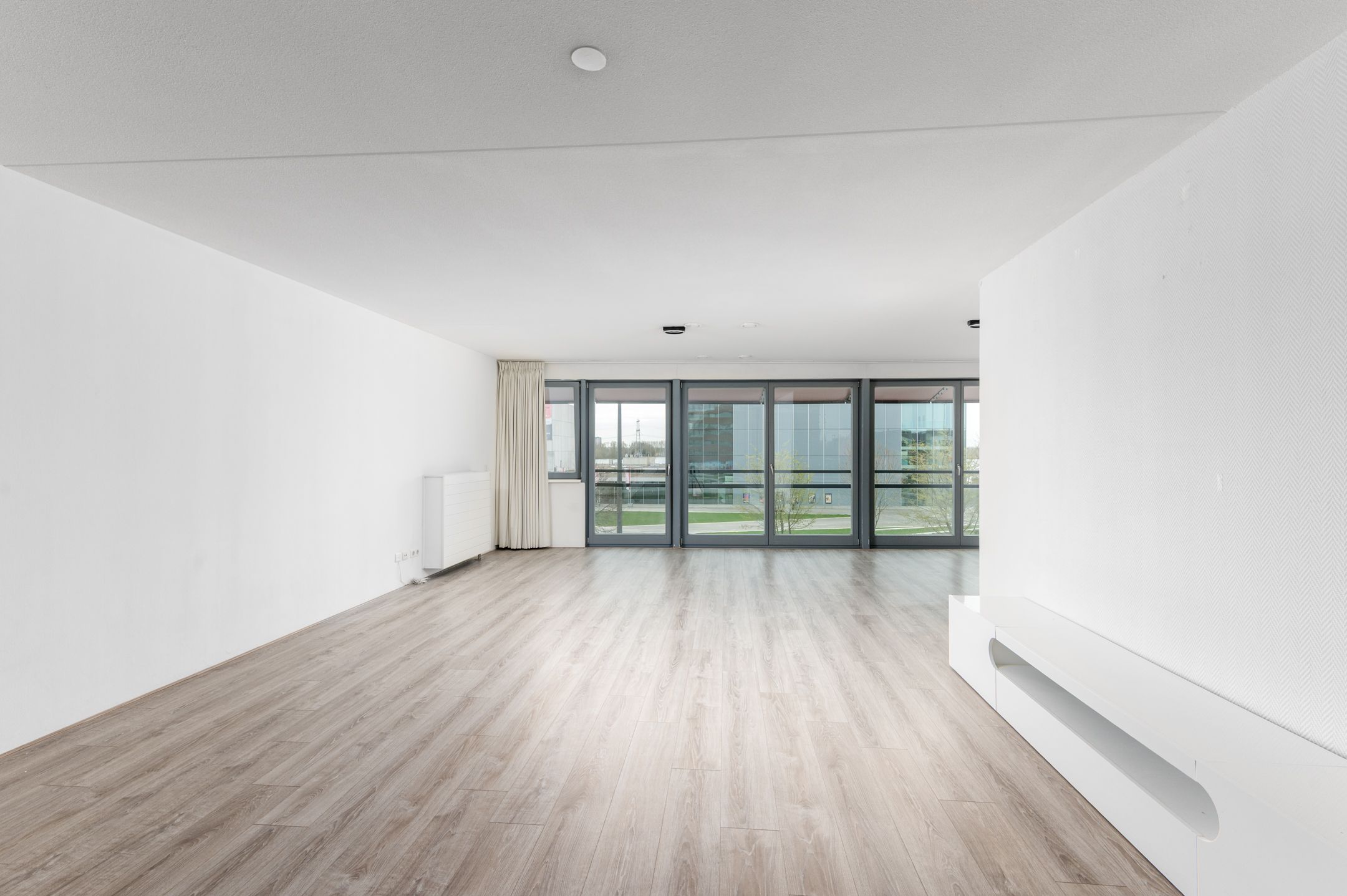 Spacious Duplex Apartment with Stunning Weerwater Views in Almere Centre — 24