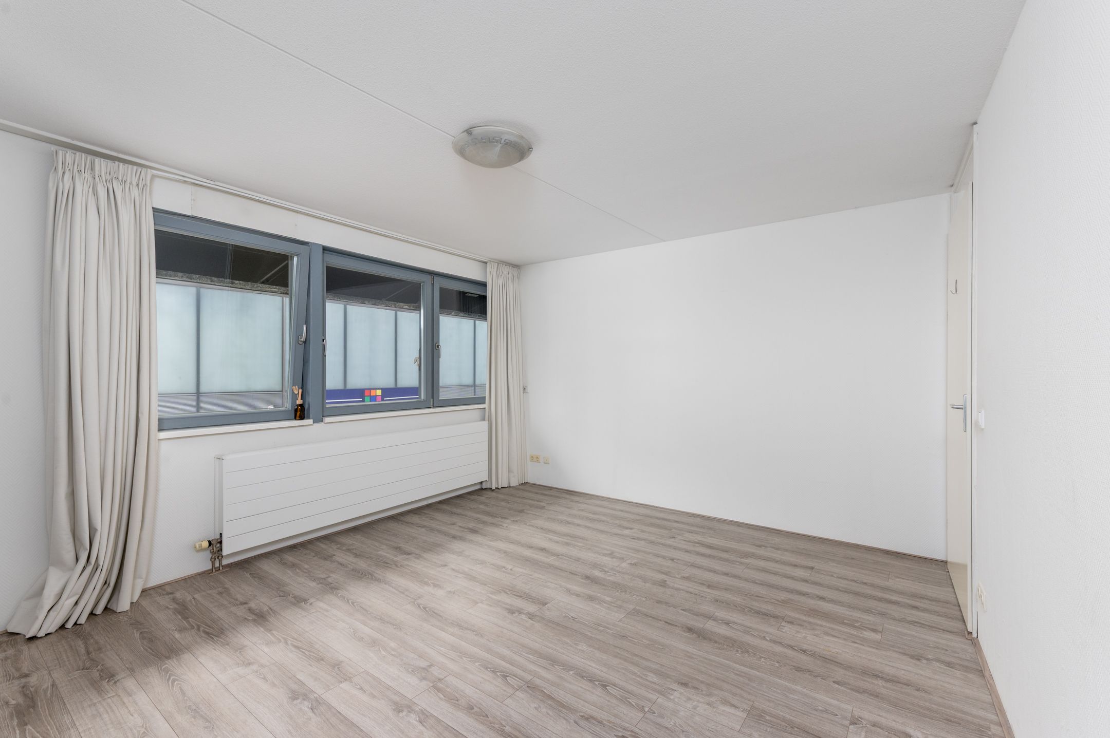Spacious Duplex Apartment with Stunning Weerwater Views in Almere Centre — 39